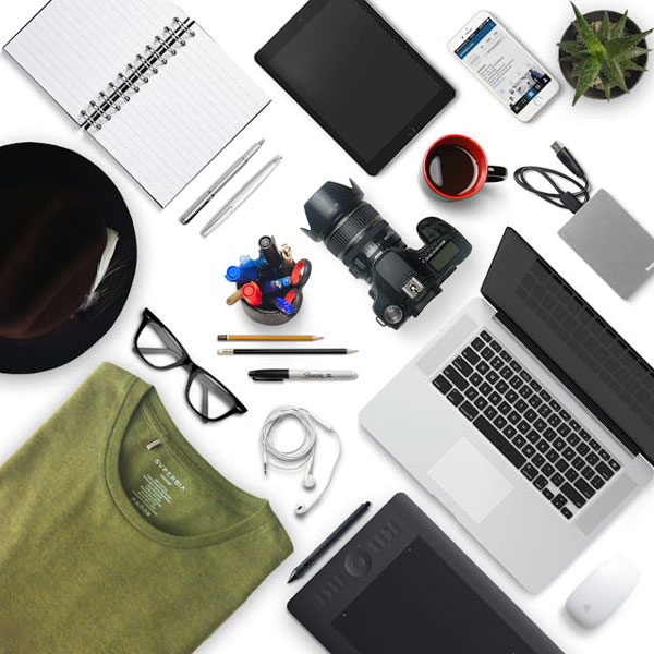 Get Started in E-Commerce: The 10-Step Path to Success 3 flat lay resim örnegi