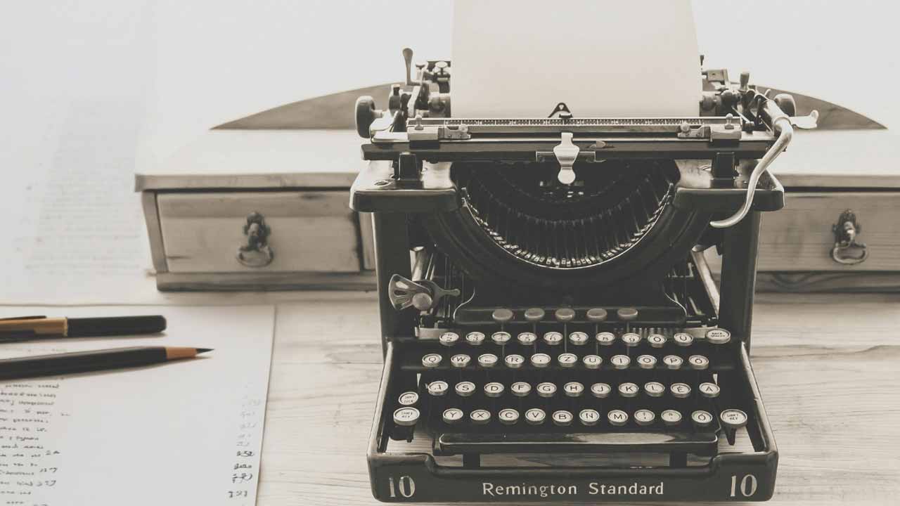eski daktilo, old typewriter